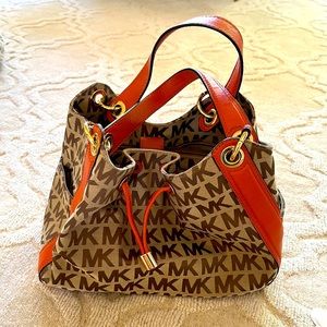 Michael Kors Brand New Large Purse with tons of pockets